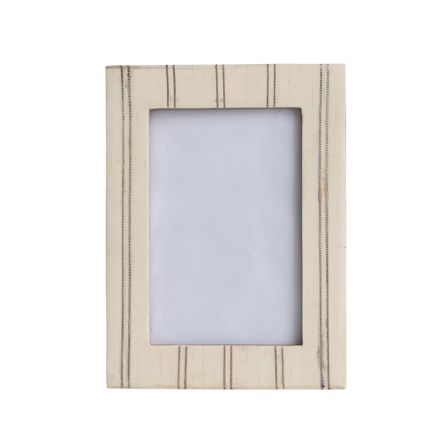 4" x 6" Cream Resin Frame w/Metal Inlay